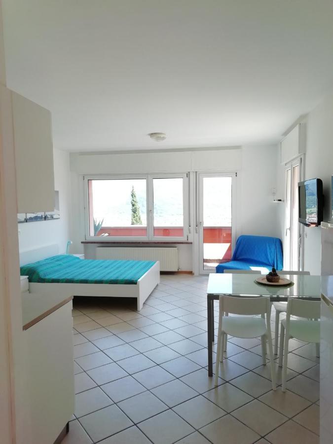 Lake & Castle View Apartment Riva del Garda Dış mekan fotoğraf