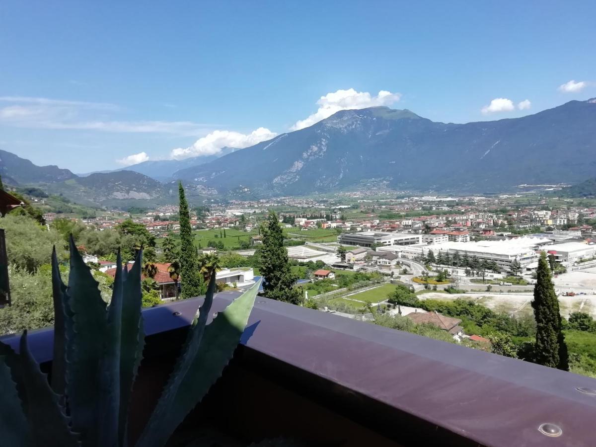 Lake & Castle View Apartment Riva del Garda Dış mekan fotoğraf